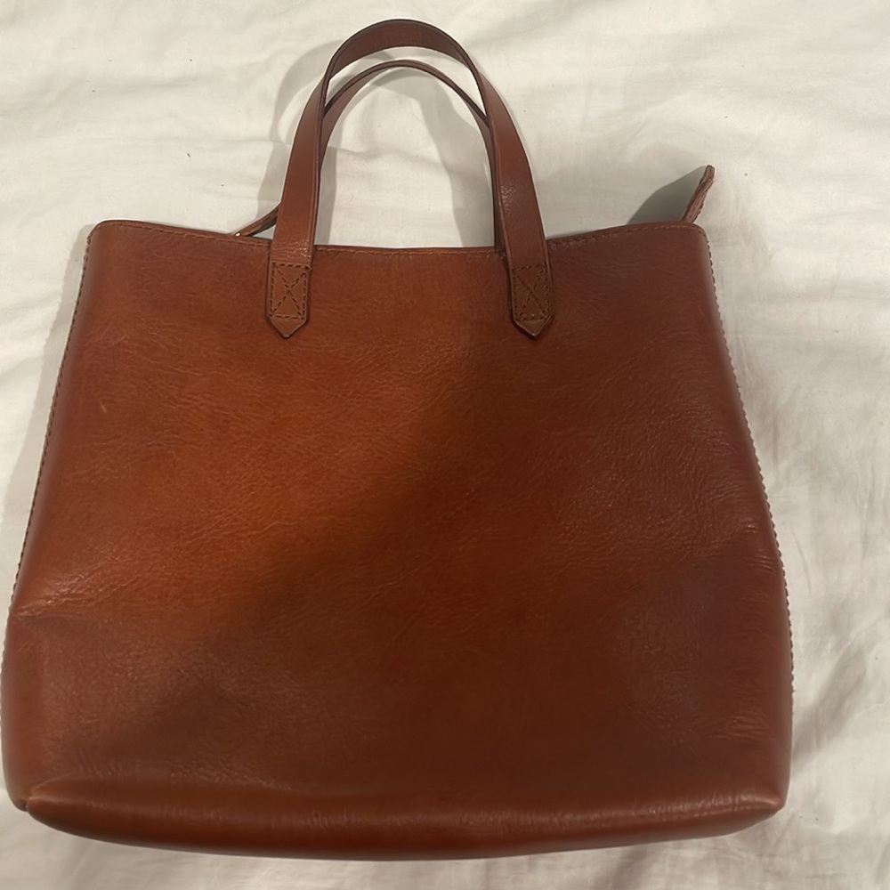 The Zip-Top Transport Small Crossbody ❗️MISSING CROSSBODY STRAP ❗️ - Picture 3 of 8